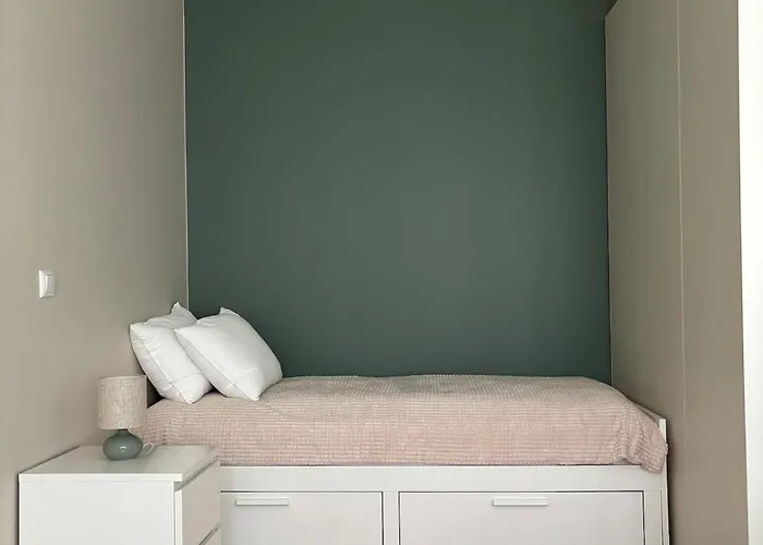 Cozy For 2 - Free Parking Апартаменты *